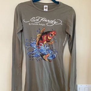 ED HARDY SZ M LONG SLEEVE T-SHIRT KOI FISH THEME